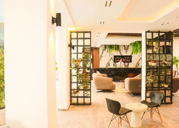 2 Bed - Sleeps 4 - Services Apartment